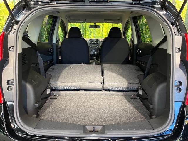 ノート Ｘ　禁煙車　スマートキー　ＥＴＣ　純正オーディオ　１４インチアルミホイール　アイドリングストップ　電動格納ミラー　ＣＤ再生　プッシュスタート　プライバシーガラス　黒内装（11枚目）