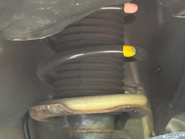 ノート Ｘ　禁煙車　スマートキー　ＥＴＣ　純正オーディオ　１４インチアルミホイール　アイドリングストップ　電動格納ミラー　ＣＤ再生　プッシュスタート　プライバシーガラス　黒内装（20枚目）