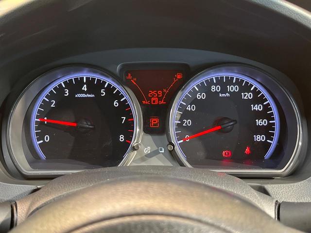 ノート Ｘ　禁煙車　スマートキー　ＥＴＣ　純正オーディオ　１４インチアルミホイール　アイドリングストップ　電動格納ミラー　ＣＤ再生　プッシュスタート　プライバシーガラス　黒内装（22枚目）