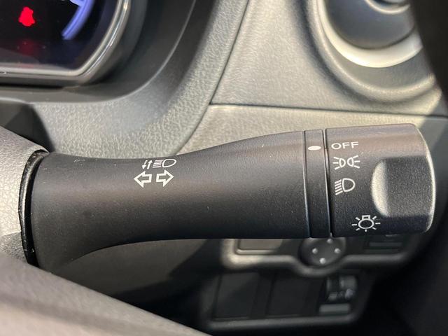 ノート Ｘ　禁煙車　スマートキー　ＥＴＣ　純正オーディオ　１４インチアルミホイール　アイドリングストップ　電動格納ミラー　ＣＤ再生　プッシュスタート　プライバシーガラス　黒内装（25枚目）