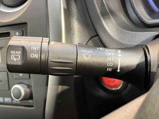 ノート Ｘ　禁煙車　スマートキー　ＥＴＣ　純正オーディオ　１４インチアルミホイール　アイドリングストップ　電動格納ミラー　ＣＤ再生　プッシュスタート　プライバシーガラス　黒内装（27枚目）