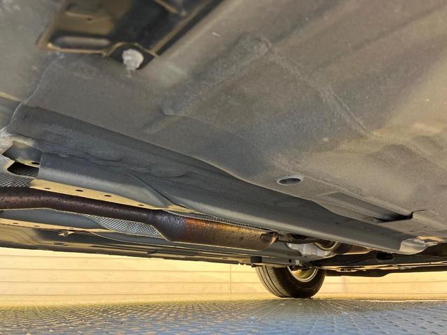 ノート Ｘ　禁煙車　スマートキー　ＥＴＣ　純正オーディオ　１４インチアルミホイール　アイドリングストップ　電動格納ミラー　ＣＤ再生　プッシュスタート　プライバシーガラス　黒内装（57枚目）