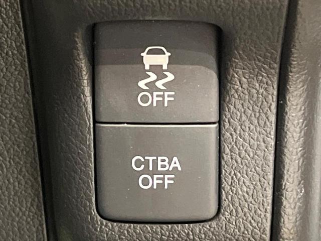 Ｎ－ＢＯＸカスタム Ｇ・Ｌパッケージ　４ＷＤ　衝突軽減ブレーキ　純正ディスプレイオーディオ　バックカメラ　電動ドア　シートヒーター　スマートキー　ＨＩＤヘッド　純正１４ＡＷ　ステリングスイッチ　オート電動格納ミラー　ワンオーナー　禁煙車（3枚目）