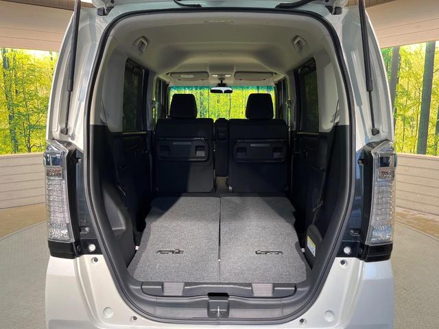 Ｎ－ＢＯＸカスタム Ｇ・Ｌパッケージ　４ＷＤ　衝突軽減ブレーキ　純正ディスプレイオーディオ　バックカメラ　電動ドア　シートヒーター　スマートキー　ＨＩＤヘッド　純正１４ＡＷ　ステリングスイッチ　オート電動格納ミラー　ワンオーナー　禁煙車（11枚目）