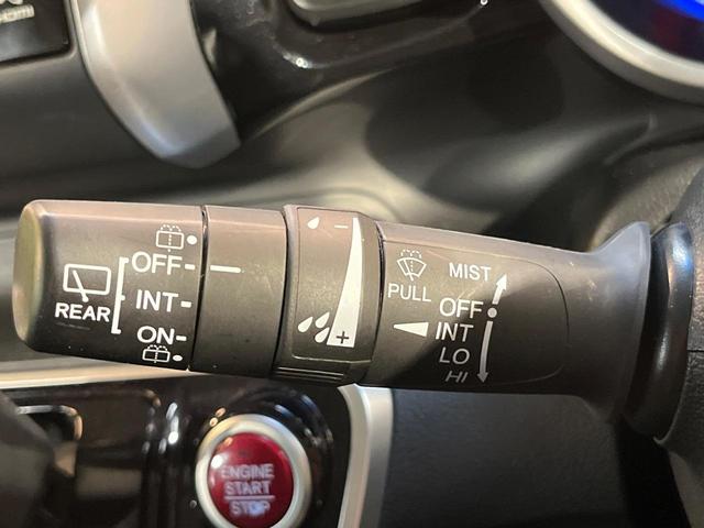 Ｎ－ＢＯＸカスタム Ｇ・Ｌパッケージ　４ＷＤ　衝突軽減ブレーキ　純正ディスプレイオーディオ　バックカメラ　電動ドア　シートヒーター　スマートキー　ＨＩＤヘッド　純正１４ＡＷ　ステリングスイッチ　オート電動格納ミラー　ワンオーナー　禁煙車（28枚目）