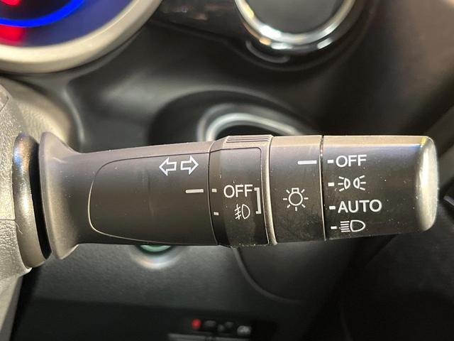 Ｎ－ＢＯＸカスタム Ｇ・Ｌパッケージ　４ＷＤ　衝突軽減ブレーキ　純正ディスプレイオーディオ　バックカメラ　電動ドア　シートヒーター　スマートキー　ＨＩＤヘッド　純正１４ＡＷ　ステリングスイッチ　オート電動格納ミラー　ワンオーナー　禁煙車（29枚目）