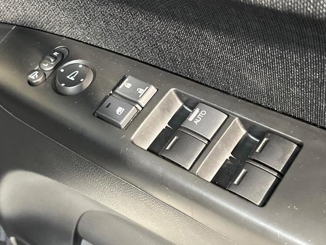 Ｎ－ＢＯＸカスタム Ｇ・Ｌパッケージ　４ＷＤ　衝突軽減ブレーキ　純正ディスプレイオーディオ　バックカメラ　電動ドア　シートヒーター　スマートキー　ＨＩＤヘッド　純正１４ＡＷ　ステリングスイッチ　オート電動格納ミラー　ワンオーナー　禁煙車（33枚目）