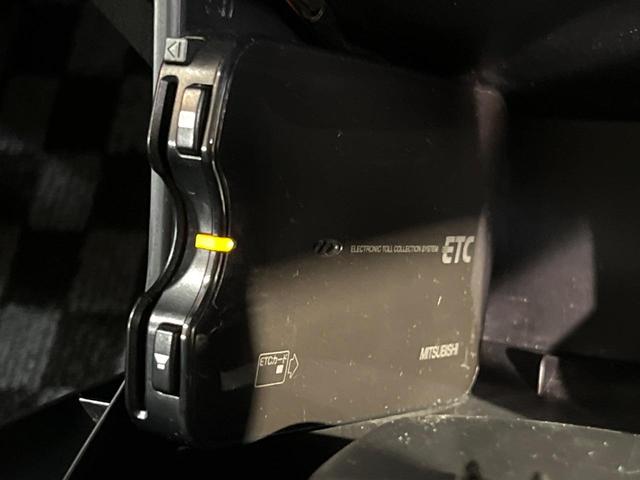 Ｎ－ＢＯＸカスタム Ｇ・Ｌパッケージ　ＳＤナビ　Ｂｌｕｅｔｏｏｔｈ　バックカメラ　電動ドア　ＥＴＣ車載器　横滑り防止装置　ＨＩＤヘッド　純正１４ＡＷ　ステリングスイッチ　スマートキー　アイドリングストップ　ワンオーナー　禁煙車（6枚目）