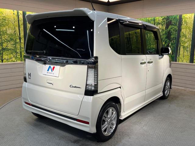 Ｎ－ＢＯＸカスタム Ｇ・Ｌパッケージ　ＳＤナビ　Ｂｌｕｅｔｏｏｔｈ　バックカメラ　電動ドア　ＥＴＣ車載器　横滑り防止装置　ＨＩＤヘッド　純正１４ＡＷ　ステリングスイッチ　スマートキー　アイドリングストップ　ワンオーナー　禁煙車（17枚目）