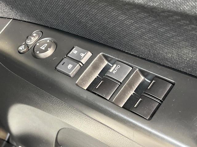 Ｎ－ＢＯＸカスタム Ｇ・Ｌパッケージ　ＳＤナビ　Ｂｌｕｅｔｏｏｔｈ　バックカメラ　電動ドア　ＥＴＣ車載器　横滑り防止装置　ＨＩＤヘッド　純正１４ＡＷ　ステリングスイッチ　スマートキー　アイドリングストップ　ワンオーナー　禁煙車（30枚目）