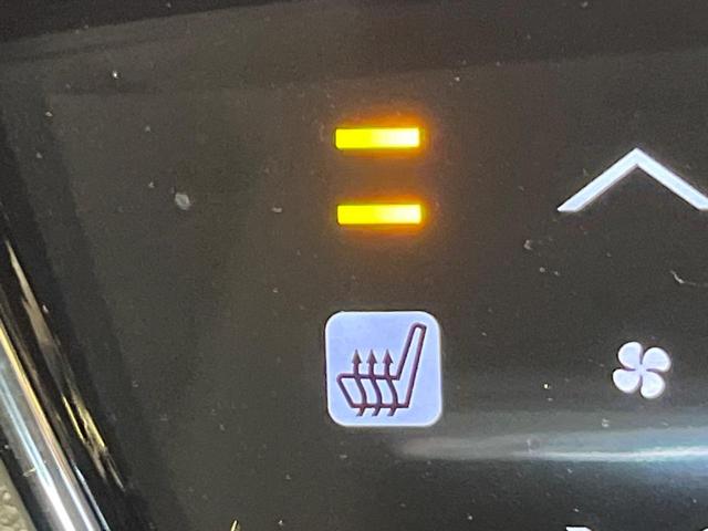 ヴェゼル ハイブリッドX 4WD 禁煙車 純正ナビ バックカメラ 衝突軽減 クルーズコントロール LEDヘッド オートライト スマートキー シートヒーター ビルトインETC 純正16AW Bluetooth フルセグTV(6枚目)