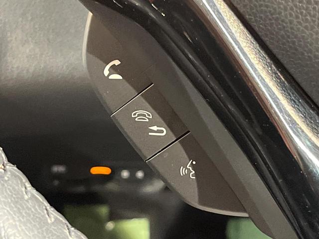 ヴェゼル ハイブリッドX 4WD 禁煙車 純正ナビ バックカメラ 衝突軽減 クルーズコントロール LEDヘッド オートライト スマートキー シートヒーター ビルトインETC 純正16AW Bluetooth フルセグTV(32枚目)