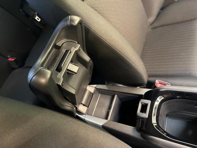 ヴェゼル ハイブリッドX 4WD 禁煙車 純正ナビ バックカメラ 衝突軽減 クルーズコントロール LEDヘッド オートライト スマートキー シートヒーター ビルトインETC 純正16AW Bluetooth フルセグTV(37枚目)