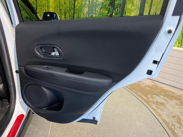 ヴェゼル ハイブリッドX 4WD 禁煙車 純正ナビ バックカメラ 衝突軽減 クルーズコントロール LEDヘッド オートライト スマートキー シートヒーター ビルトインETC 純正16AW Bluetooth フルセグTV(42枚目)