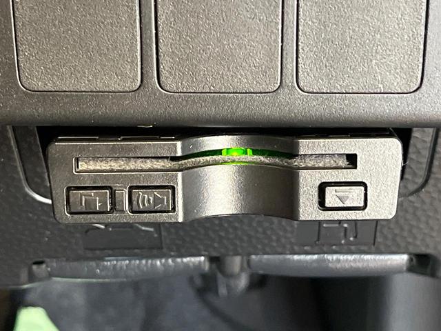 タンク カスタムＧ－Ｔ　ターボ　ＳＤナビ　両側電動ドア　バックカメラ　衝突被害軽減システム　禁煙車　ドラレコ　コーナーセンサー　スマートキー　ＬＥＤヘッド　ビルトインＥＴＣ　純正１５インチアルミ　車線逸脱警報　オートライト（7枚目）