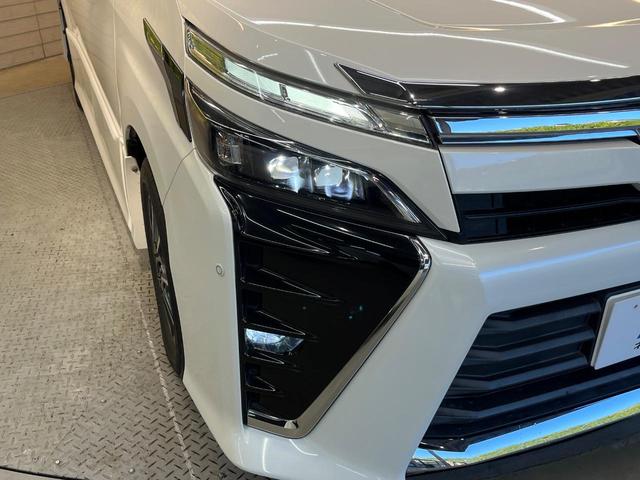 ヴォクシー ＺＳ　煌　セーフティセンス　ＢＩＧ－Ｘ９型ナビ　両側電動ドア　バックカメラ　リアオートエアコン　クルーズコントロール　ＬＥＤヘッド　純正１６ＡＷ　ＥＴＣ車載器　デュアルオートエアコン　ワンオーナー　禁煙車（13枚目）