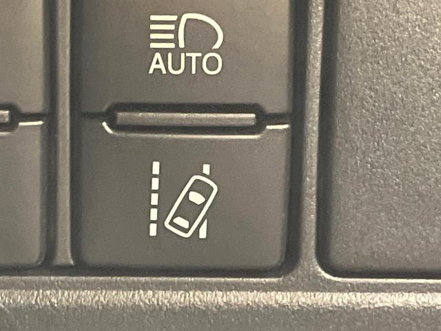 ヴォクシー ＺＳ　煌　セーフティセンス　ＢＩＧ－Ｘ９型ナビ　両側電動ドア　バックカメラ　リアオートエアコン　クルーズコントロール　ＬＥＤヘッド　純正１６ＡＷ　ＥＴＣ車載器　デュアルオートエアコン　ワンオーナー　禁煙車（32枚目）