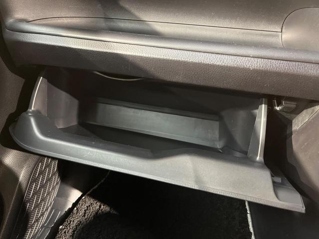 ヴォクシー ＺＳ　煌　セーフティセンス　ＢＩＧ－Ｘ９型ナビ　両側電動ドア　バックカメラ　リアオートエアコン　クルーズコントロール　ＬＥＤヘッド　純正１６ＡＷ　ＥＴＣ車載器　デュアルオートエアコン　ワンオーナー　禁煙車（40枚目）