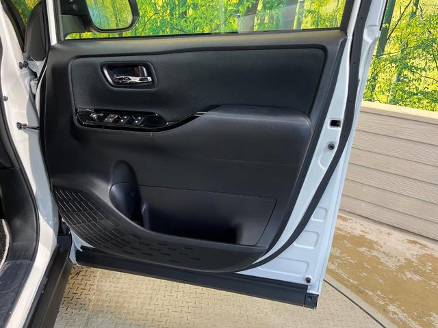 ヴォクシー ＺＳ　煌　セーフティセンス　ＢＩＧ－Ｘ９型ナビ　両側電動ドア　バックカメラ　リアオートエアコン　クルーズコントロール　ＬＥＤヘッド　純正１６ＡＷ　ＥＴＣ車載器　デュアルオートエアコン　ワンオーナー　禁煙車（44枚目）