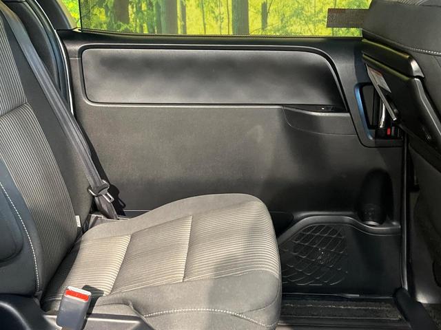 ヴォクシー ＺＳ　煌　セーフティセンス　ＢＩＧ－Ｘ９型ナビ　両側電動ドア　バックカメラ　リアオートエアコン　クルーズコントロール　ＬＥＤヘッド　純正１６ＡＷ　ＥＴＣ車載器　デュアルオートエアコン　ワンオーナー　禁煙車（45枚目）