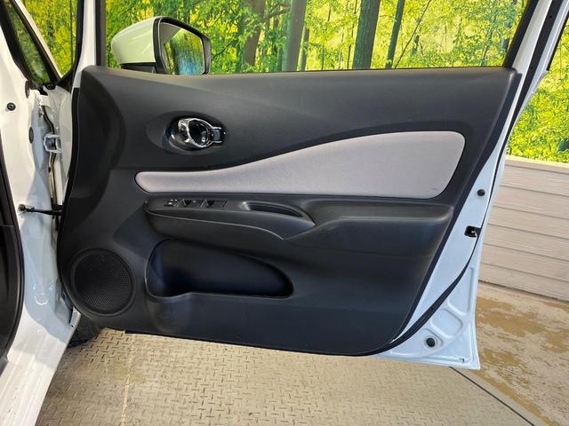 ノート Ｘ　衝突被害軽減システム　クリアランスソナー　車線逸脱警報　オーディオ　インテリジェントキー　ドラレコ　ブラックインテリア　エアコン　電動かく　ワンオーナー　禁煙車（34枚目）