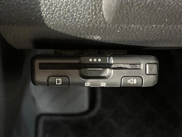 ハイゼットトラック スタンダード　４ＷＤ　ＳＤナビ　Ｂｌｕｅｔｏｏｔｈ　ＥＴＣ　クリアランスソナー　ドラレコ　アイドリングストップ　ヘッドライトレベライザー　ブラックインテリア　エアアジア　ワンオーナー　禁煙車（5枚目）