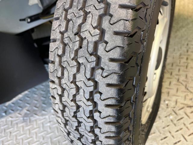 ハイゼットトラック スタンダード　４ＷＤ　ＳＤナビ　Ｂｌｕｅｔｏｏｔｈ　ＥＴＣ　クリアランスソナー　ドラレコ　アイドリングストップ　ヘッドライトレベライザー　ブラックインテリア　エアアジア　ワンオーナー　禁煙車（51枚目）