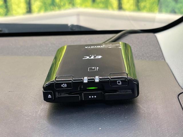 アクア Ｓスタイルブラック　セーフティセンス　純正ナビ　バックカメラ　スマートキー　Ｂｌｕｅｔｏｏｔｈ　ＥＴＣ車載器　車線逸脱警報　オートハイビーム　先行車発進お知らせ機能　ステリングスイッチ　ワンオーナー　禁煙車（6枚目）