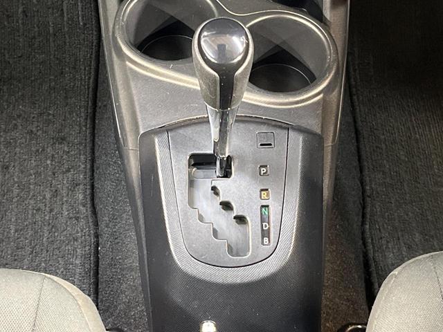 アクア Ｓスタイルブラック　セーフティセンス　純正ナビ　バックカメラ　スマートキー　Ｂｌｕｅｔｏｏｔｈ　ＥＴＣ車載器　車線逸脱警報　オートハイビーム　先行車発進お知らせ機能　ステリングスイッチ　ワンオーナー　禁煙車（21枚目）