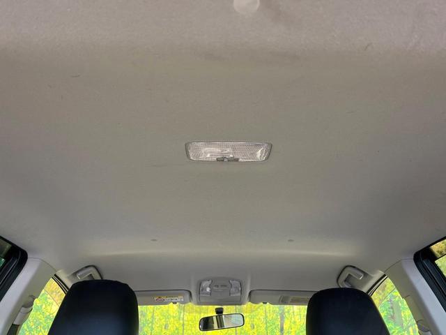 プリウス Ｓ　純正ナビ　バックカメラ　スマートキー　Ｂｌｕｅｔｏｏｔｈ　オートエアコン　合皮レザーシートカバー　ＥＴＣ車載器　ＨＩＤヘッド　１５アルミホイールワンオーナー　禁煙車（41枚目）