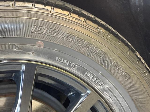 プリウス Ｓ　純正ナビ　バックカメラ　スマートキー　Ｂｌｕｅｔｏｏｔｈ　オートエアコン　合皮レザーシートカバー　ＥＴＣ車載器　ＨＩＤヘッド　１５アルミホイールワンオーナー　禁煙車（60枚目）