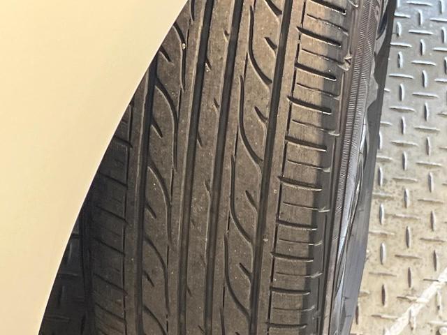 プリウス Ｓ　純正ナビ　バックカメラ　スマートキー　Ｂｌｕｅｔｏｏｔｈ　オートエアコン　合皮レザーシートカバー　ＥＴＣ車載器　ＨＩＤヘッド　１５アルミホイールワンオーナー　禁煙車（61枚目）