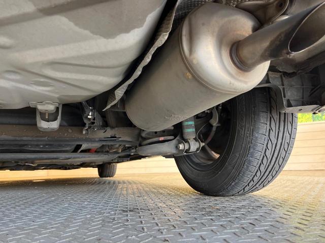 プリウス Ｓ　純正ナビ　バックカメラ　スマートキー　Ｂｌｕｅｔｏｏｔｈ　オートエアコン　合皮レザーシートカバー　ＥＴＣ車載器　ＨＩＤヘッド　１５アルミホイールワンオーナー　禁煙車（62枚目）