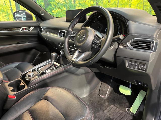 CX-5 25S スポーツアピアランス 純正10.25インチナビ 全周囲カメラ BOSEサウンド SIGNATURESTYLEエアロ 衝突軽減システム レーダークルーズ 電動リアゲート シートメモリー ETC 純正19インチアルミ(53枚目)