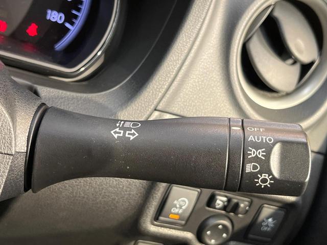 ノート Ｘ　衝突軽減ブレーキ　ＳＤナビ　ＥＴＣ車載器　ドラレコ　アイドリングストップ　インテリジェントキー　エアコン　車線逸脱警報　電動格納ミラー　プライバシーガラス　ブラックインテリア　ワンオーナー　禁煙車（25枚目）