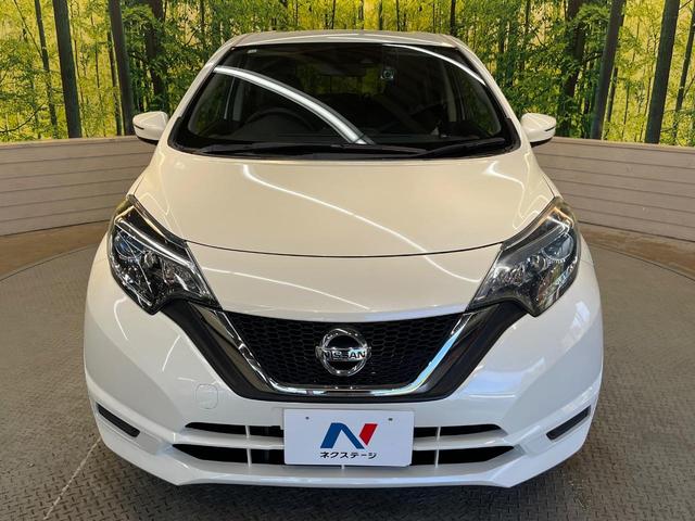 ノート Ｘ　衝突軽減ブレーキ　ＳＤナビ　ＥＴＣ車載器　ドラレコ　アイドリングストップ　インテリジェントキー　エアコン　車線逸脱警報　電動格納ミラー　プライバシーガラス　ブラックインテリア　ワンオーナー　禁煙車（46枚目）