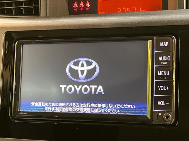 ルーミー Ｘ　衝突軽減ブレーキ　純正ナビ　バックカメラ　電動スライドドア　クリアランスソナー　Ｂｌｕｅｔｏｏｔｈ　ステリングスイッチ　スマートキー　ブラックインテリア　電動格納ミラー　ワンオーナー　禁煙車（3枚目）