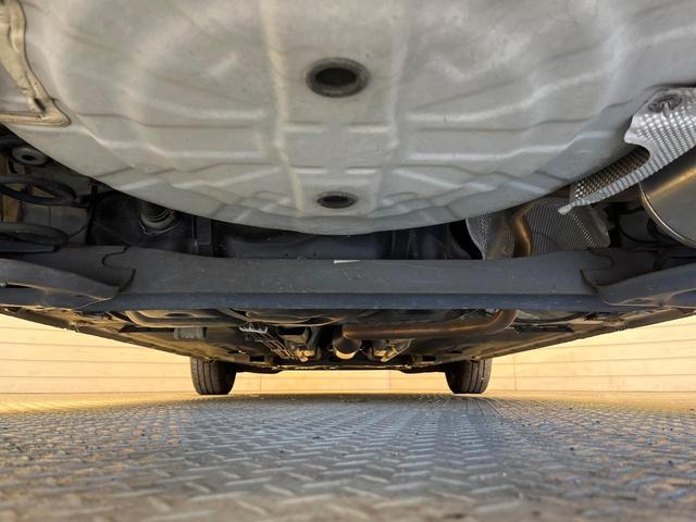 ノート Ｘ　ＤＩＧ－Ｓ　エマージェンシーブレーキパッケージ　純正ＳＤナビ　全周囲カメラ　衝突被害軽減システム　禁煙車　ドラレコ　クリアランスソナー　スマートキー　ＥＴＣ　車線逸脱警報　オートエアコン　Ｂｌｕｅｔｏｏｔｈ　ＣＤ　ＤＶＤ再生　フルセグ（19枚目）