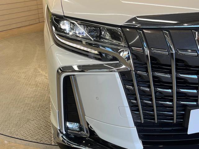 アルファード ２．５Ｓ　Ｃパッケージ　モデリスタエアロ　ツインサンルーフ　純正９型ディスプレイ　フリップダウン　デジタルミラー　ブラインドスポットモニター　両側電動ドア　パワーバックドア　３眼ＬＥＤ　純正１８アルミ　ワンオーナー　禁煙車（13枚目）