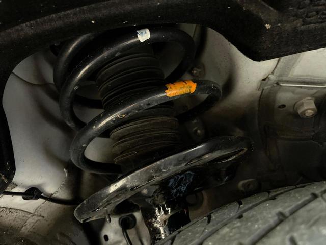 アルファード ２．５Ｓ　Ｃパッケージ　モデリスタエアロ　ツインサンルーフ　純正９型ディスプレイ　フリップダウン　デジタルミラー　ブラインドスポットモニター　両側電動ドア　パワーバックドア　３眼ＬＥＤ　純正１８アルミ　ワンオーナー　禁煙車（20枚目）