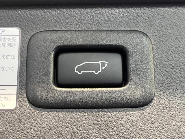 アルファード ２．５Ｓ　Ｃパッケージ　モデリスタエアロ　ツインサンルーフ　純正９型ディスプレイ　フリップダウン　デジタルミラー　ブラインドスポットモニター　両側電動ドア　パワーバックドア　３眼ＬＥＤ　純正１８アルミ　ワンオーナー　禁煙車（30枚目）