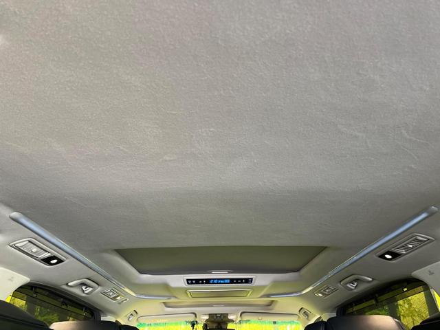 アルファード ２．５Ｓ　Ｃパッケージ　モデリスタエアロ　ツインサンルーフ　純正９型ディスプレイ　フリップダウン　デジタルミラー　ブラインドスポットモニター　両側電動ドア　パワーバックドア　３眼ＬＥＤ　純正１８アルミ　ワンオーナー　禁煙車（53枚目）