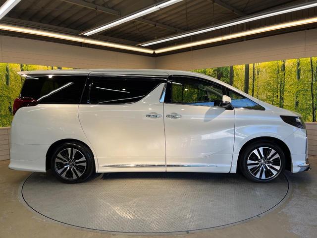 アルファード ２．５Ｓ　Ｃパッケージ　モデリスタエアロ　ツインサンルーフ　純正９型ディスプレイ　フリップダウン　デジタルミラー　ブラインドスポットモニター　両側電動ドア　パワーバックドア　３眼ＬＥＤ　純正１８アルミ　ワンオーナー　禁煙車（68枚目）