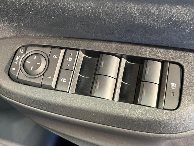 ヤリスクロス X セーフティセンス SDナビ Bluetooth バックカメラ レーダークルーズ ドラレコ クリアランスソナー オートハイビーム ETC車載器 ステリングスイッチ スマートキー ワンオーナー 禁煙車(32枚目)