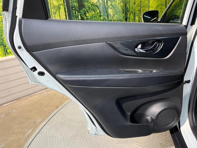 エクストレイル ２０Ｘ　エマージェンシーブレーキパッケージ　４ＷＤ　衝突軽減ブレーキ　メーカーナビ　全周囲カメラ　クリアランスソナー　デジタルミラー　シートヒーター　ＥＴＣ　ＬＥＤヘッド　純正１７アルミ　ステアリングスイッチ　ワンオーナー　禁煙車（42枚目）