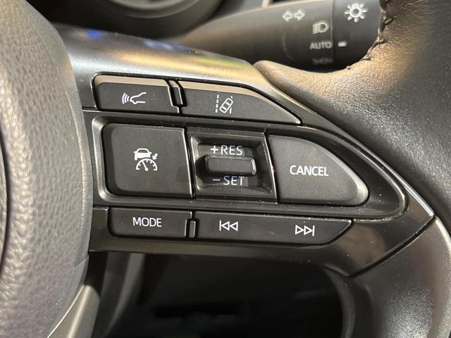 ヤリスクロス G セーフティセンス LEDヘッド 純正8型ディスプレイオーディオ ナビキット付き 全周囲カメラ レーダークルーズ スマートキー オートハイビーム 純正16アルミ 革巻きステリング ステアリングスイッチ(6枚目)