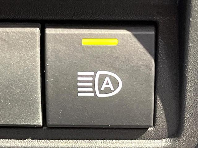 ヤリスクロス G セーフティセンス LEDヘッド 純正8型ディスプレイオーディオ ナビキット付き 全周囲カメラ レーダークルーズ スマートキー オートハイビーム 純正16アルミ 革巻きステリング ステアリングスイッチ(8枚目)