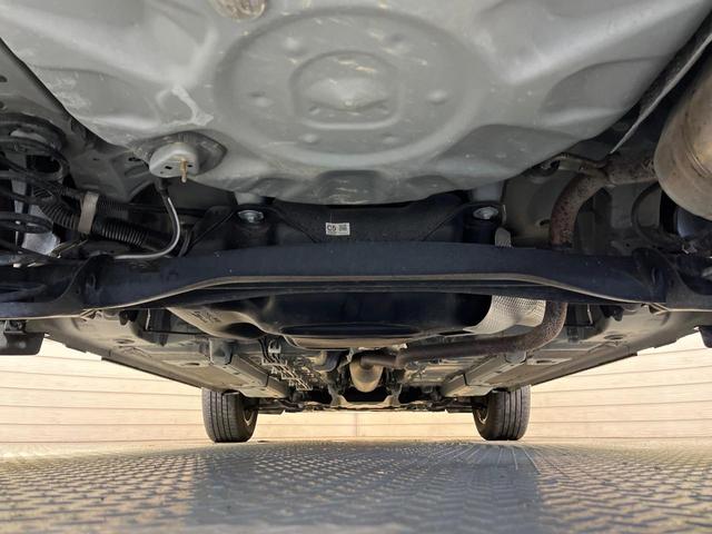 ヤリスクロス G セーフティセンス LEDヘッド 純正8型ディスプレイオーディオ ナビキット付き 全周囲カメラ レーダークルーズ スマートキー オートハイビーム 純正16アルミ 革巻きステリング ステアリングスイッチ(19枚目)