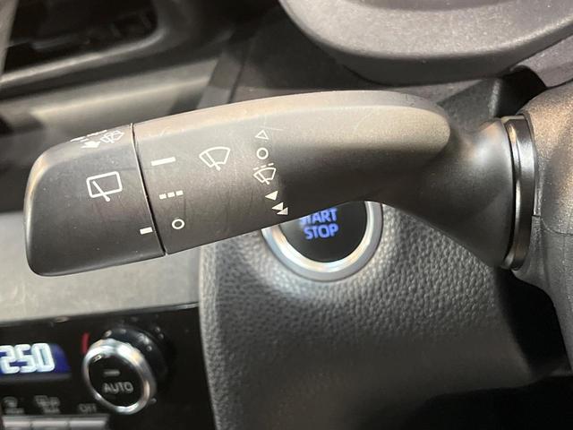 ヤリスクロス G セーフティセンス LEDヘッド 純正8型ディスプレイオーディオ ナビキット付き 全周囲カメラ レーダークルーズ スマートキー オートハイビーム 純正16アルミ 革巻きステリング ステアリングスイッチ(32枚目)