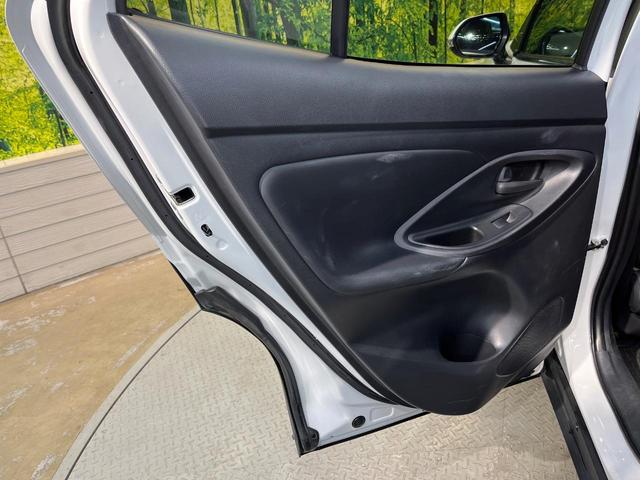 ヤリスクロス G セーフティセンス LEDヘッド 純正8型ディスプレイオーディオ ナビキット付き 全周囲カメラ レーダークルーズ スマートキー オートハイビーム 純正16アルミ 革巻きステリング ステアリングスイッチ(38枚目)